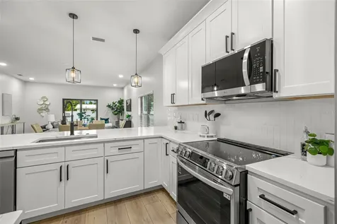 4308 W Gray Street Tampa FL 33609