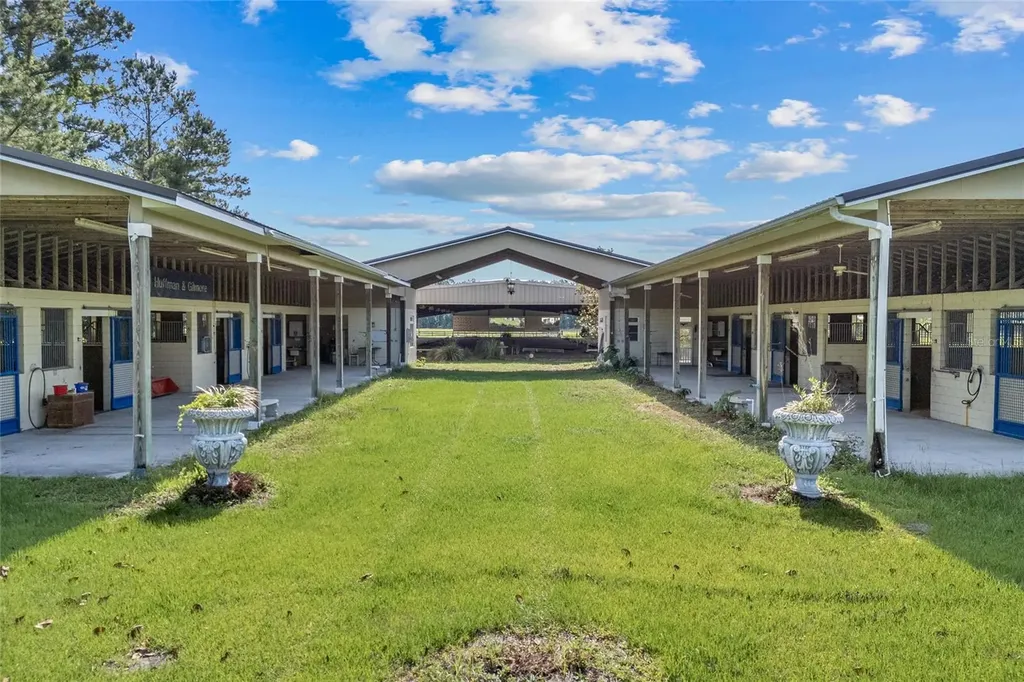 10852 89th Road Live Oak FL 32060