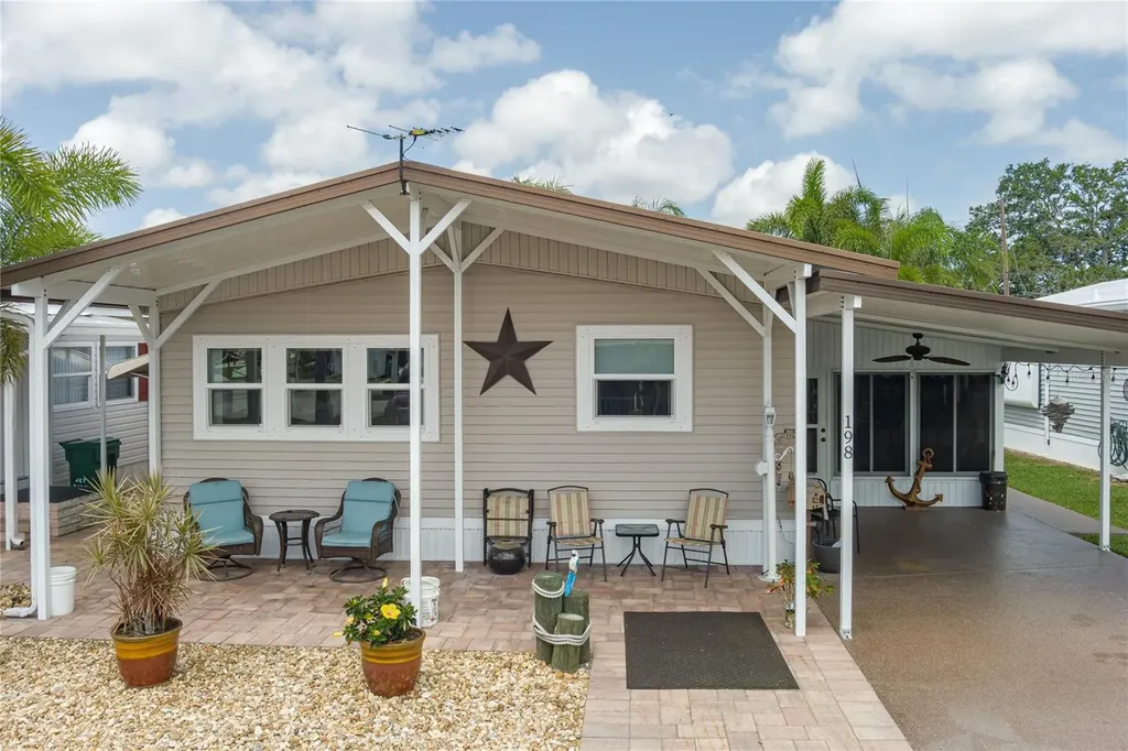 198 Tankey Drive Palmetto FL 34221