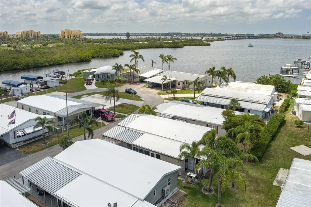 198 Tankey Drive Palmetto FL 34221
