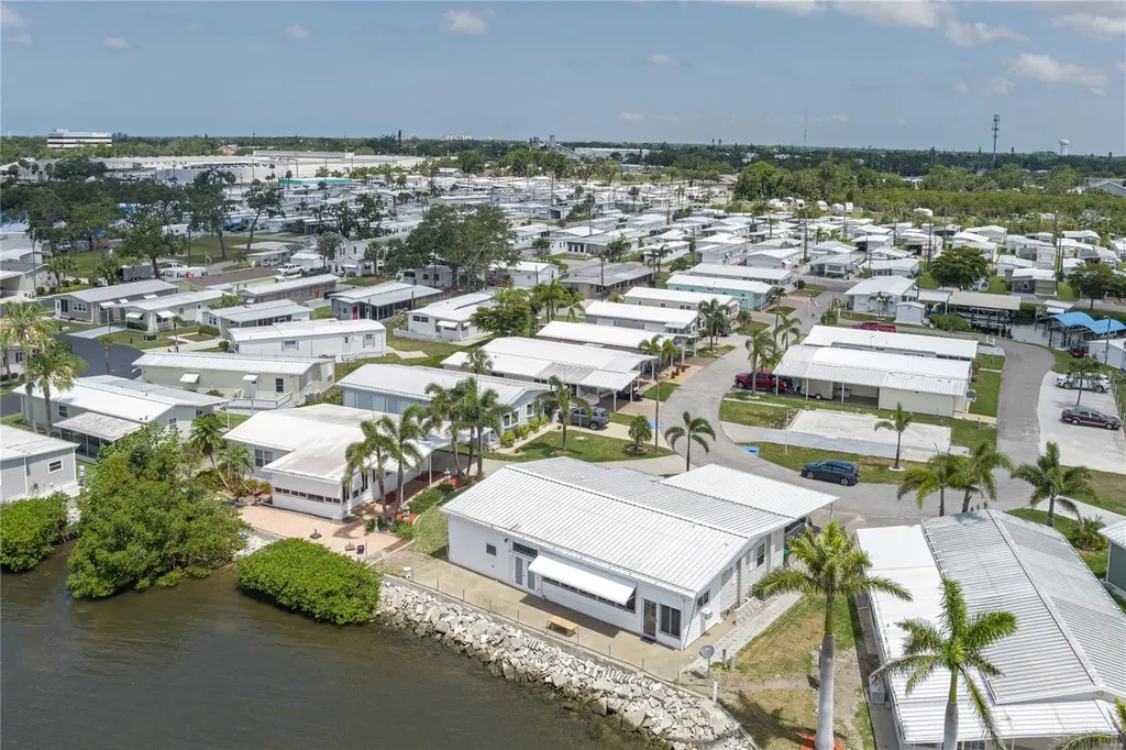198 Tankey Drive Palmetto FL 34221