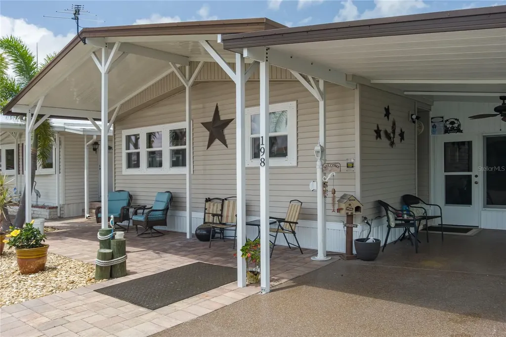 198 Tankey Drive Palmetto FL 34221