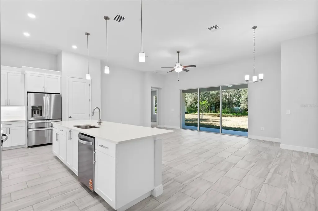 304 N Jungle Road Geneva FL 32732
