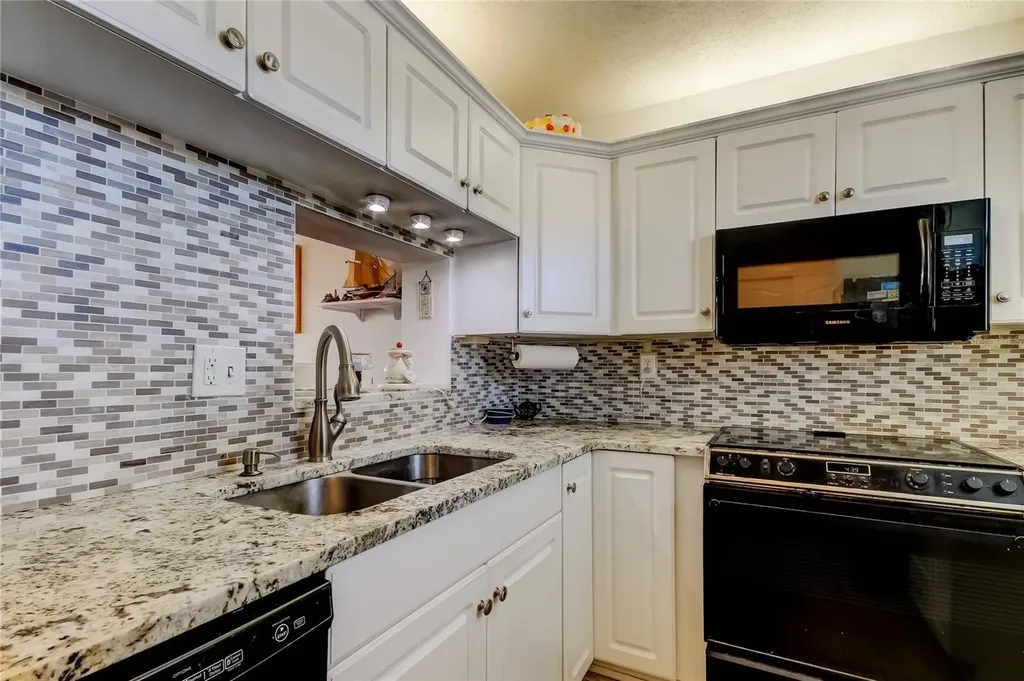 7465 Bay Island Drive S South Pasadena FL 33707