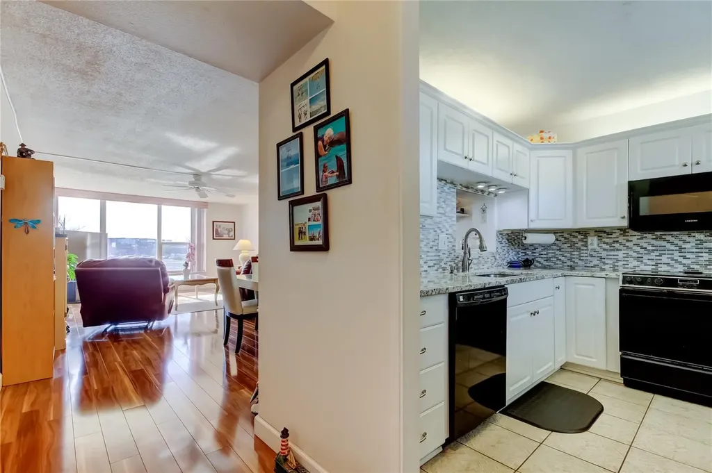 7465 Bay Island Drive S South Pasadena FL 33707