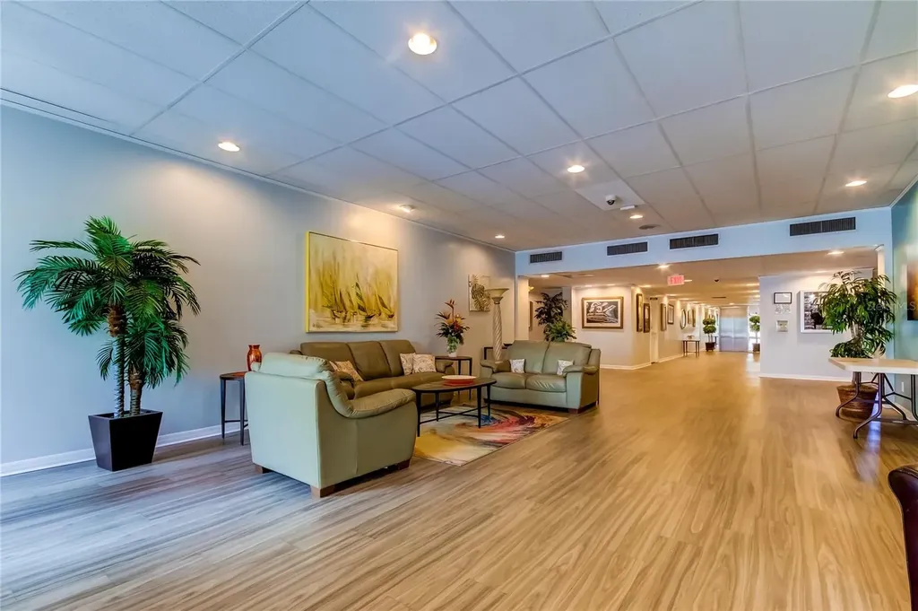 7465 Bay Island Drive S South Pasadena FL 33707