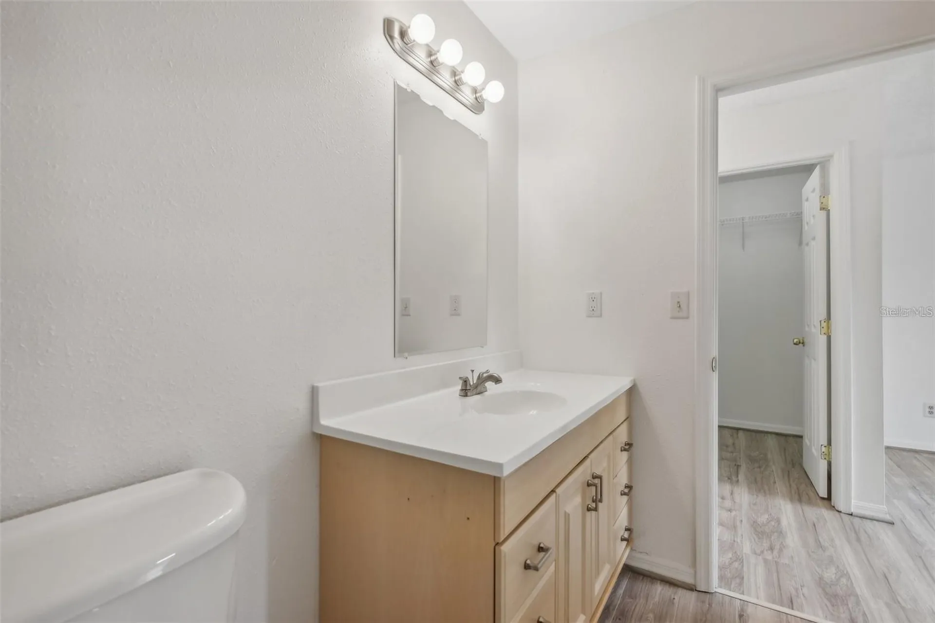 6088 Westgate Drive Orlando FL 32835