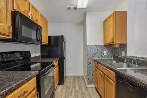 6088 Westgate Drive Orlando FL 32835