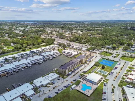 1 Boca Ciega Point Boulevard St Petersburg FL 33708
