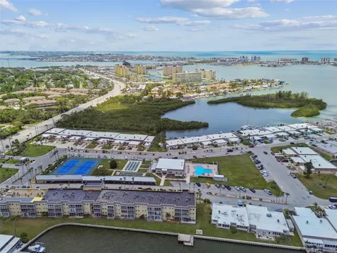 1 Boca Ciega Point Boulevard St Petersburg FL 33708