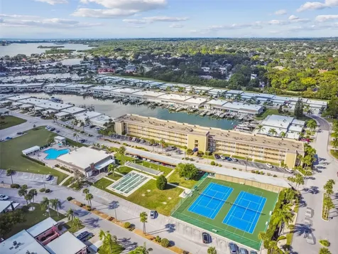 1 Boca Ciega Point Boulevard St Petersburg FL 33708