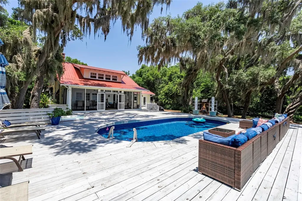 561 SE Lakeview Drive Keystone Heights FL 32656