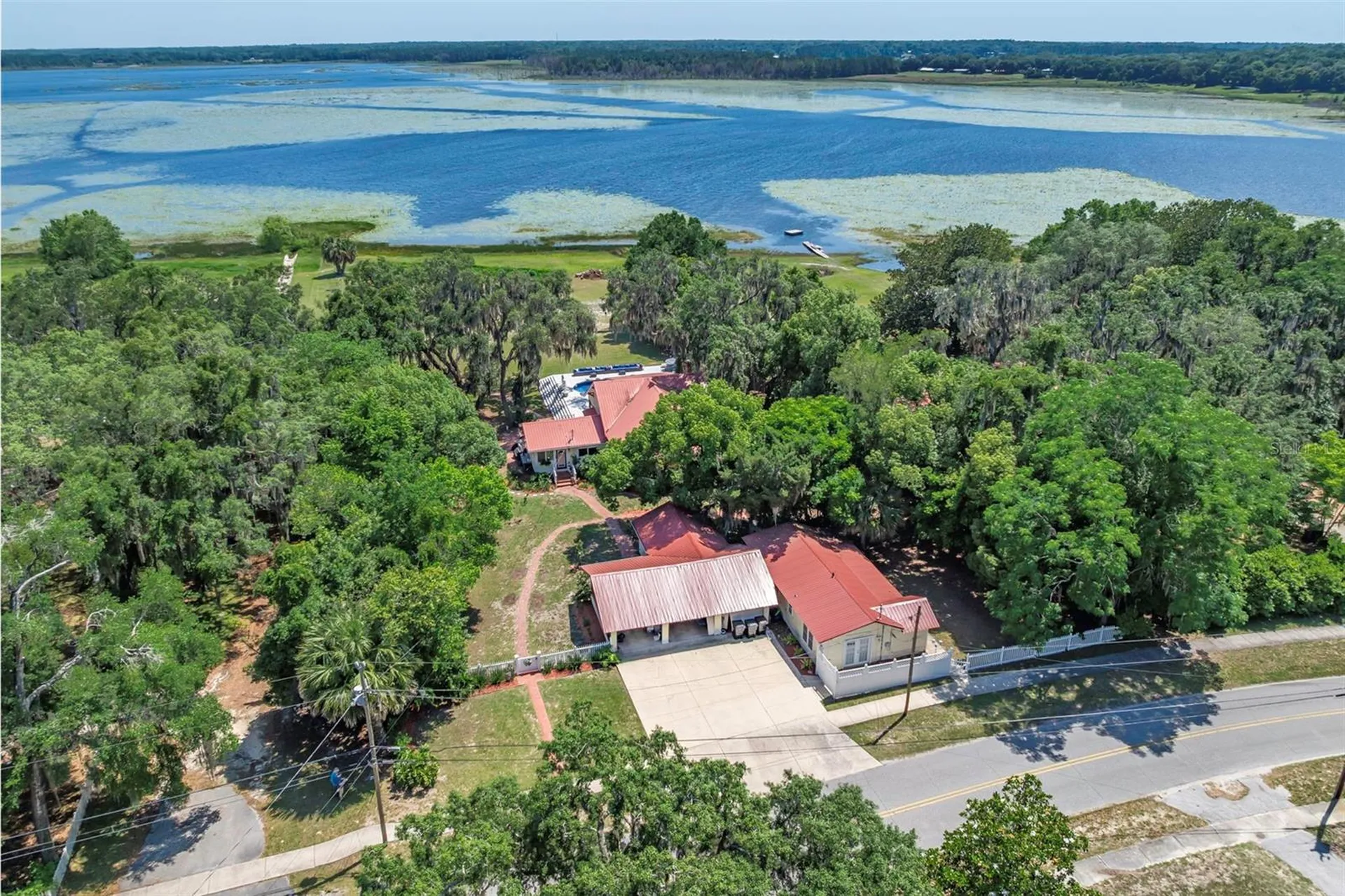 561 SE Lakeview Drive Keystone Heights FL 32656