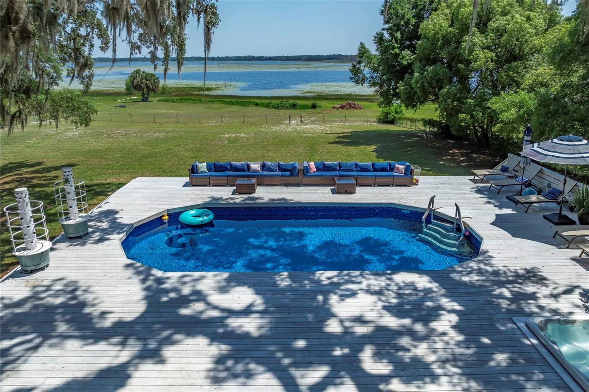 561 SE Lakeview Drive Keystone Heights FL 32656