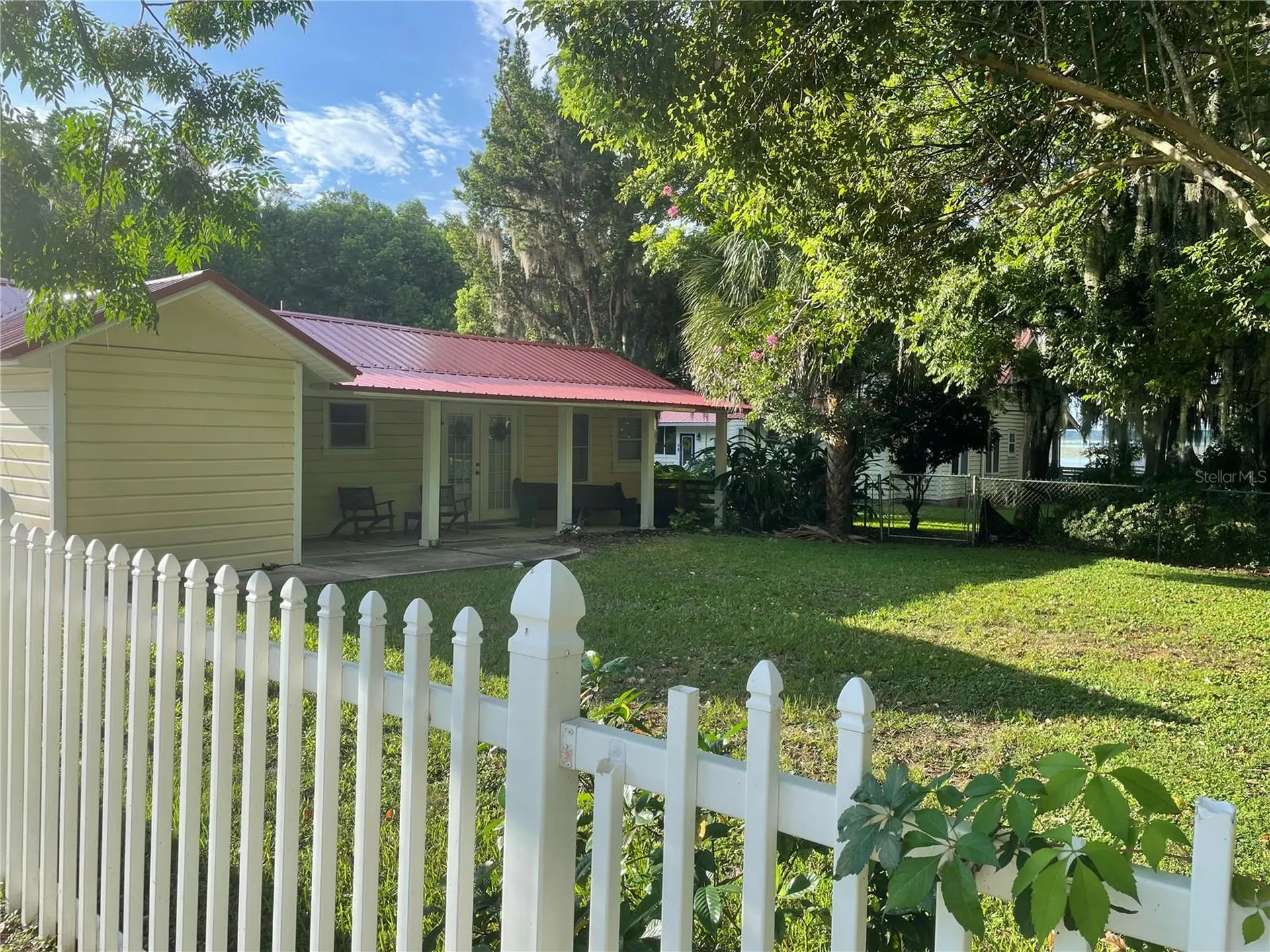 561 SE Lakeview Drive Keystone Heights FL 32656
