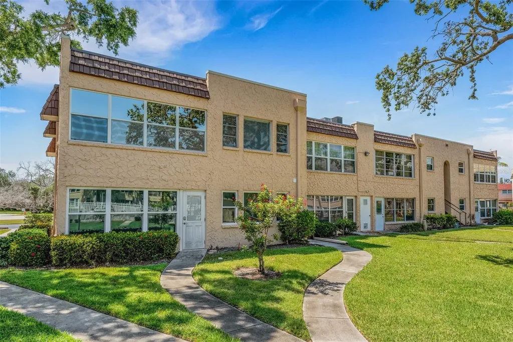 224 Aspen Circle Seminole FL 33777