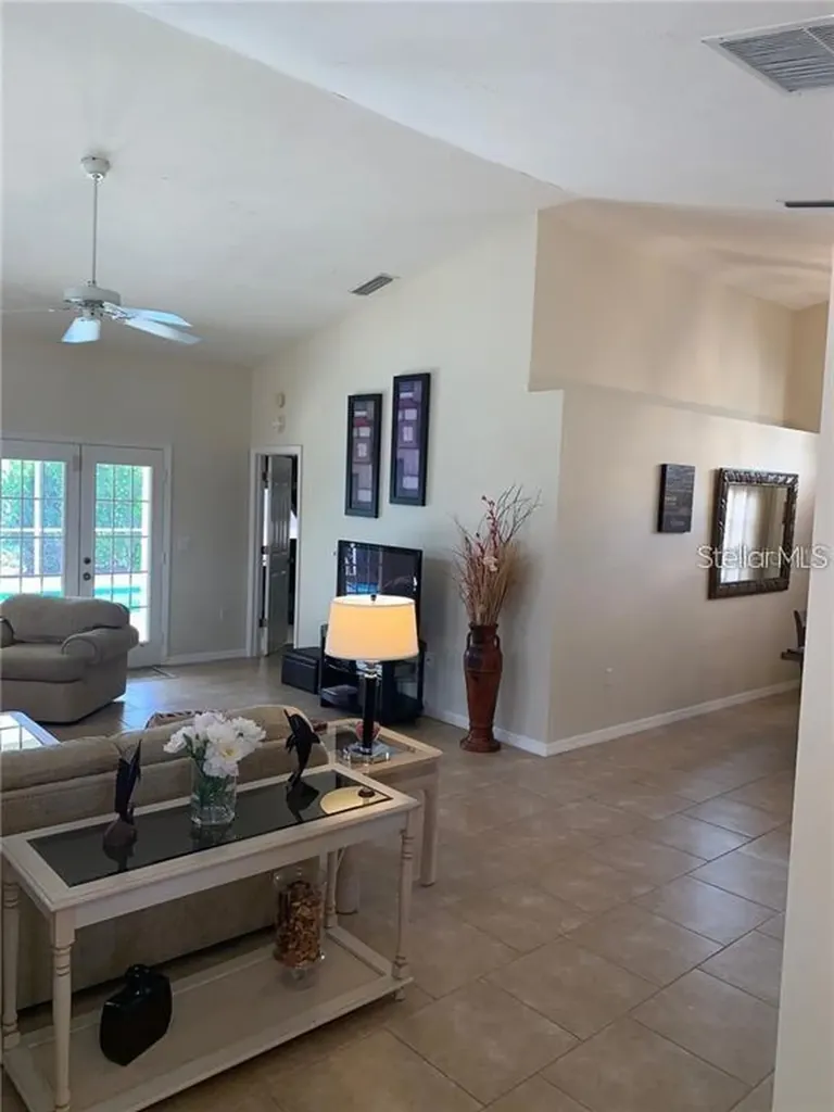 4810 Raintree Street Circle E Bradenton FL 34203
