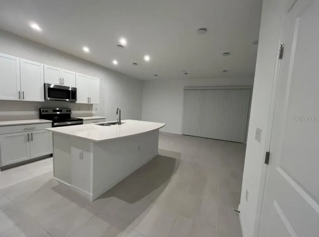 8589 Lunar Skye Street Sarasota FL 34241