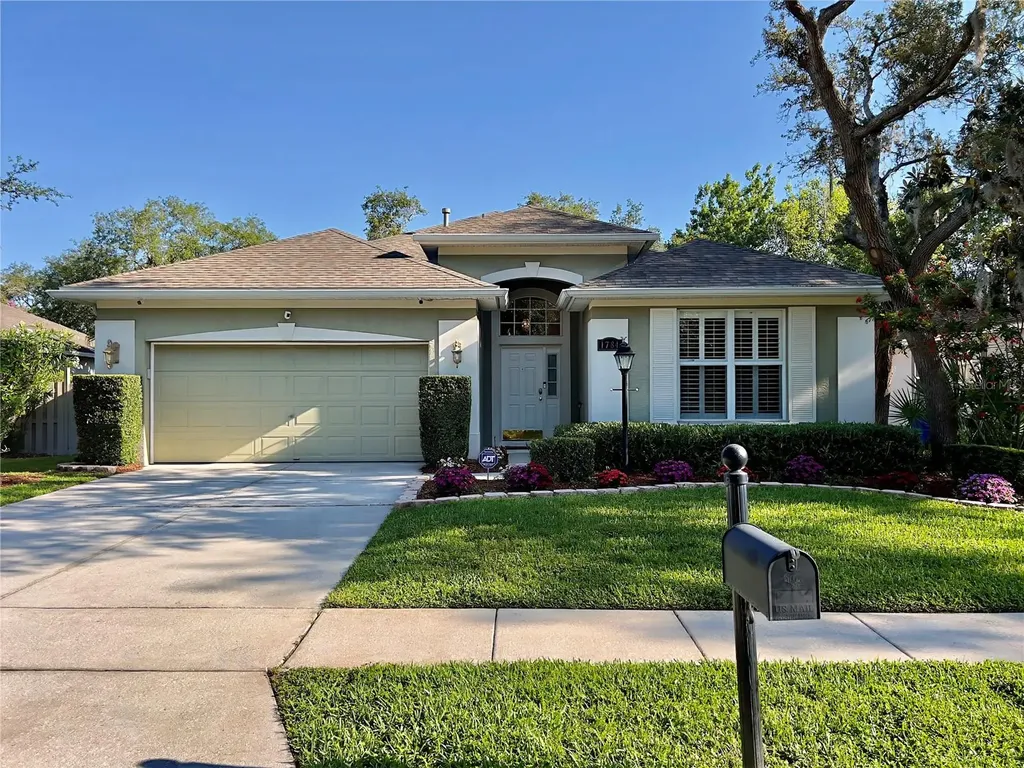 1784 Sparkling Water Circle Ocoee FL 34761