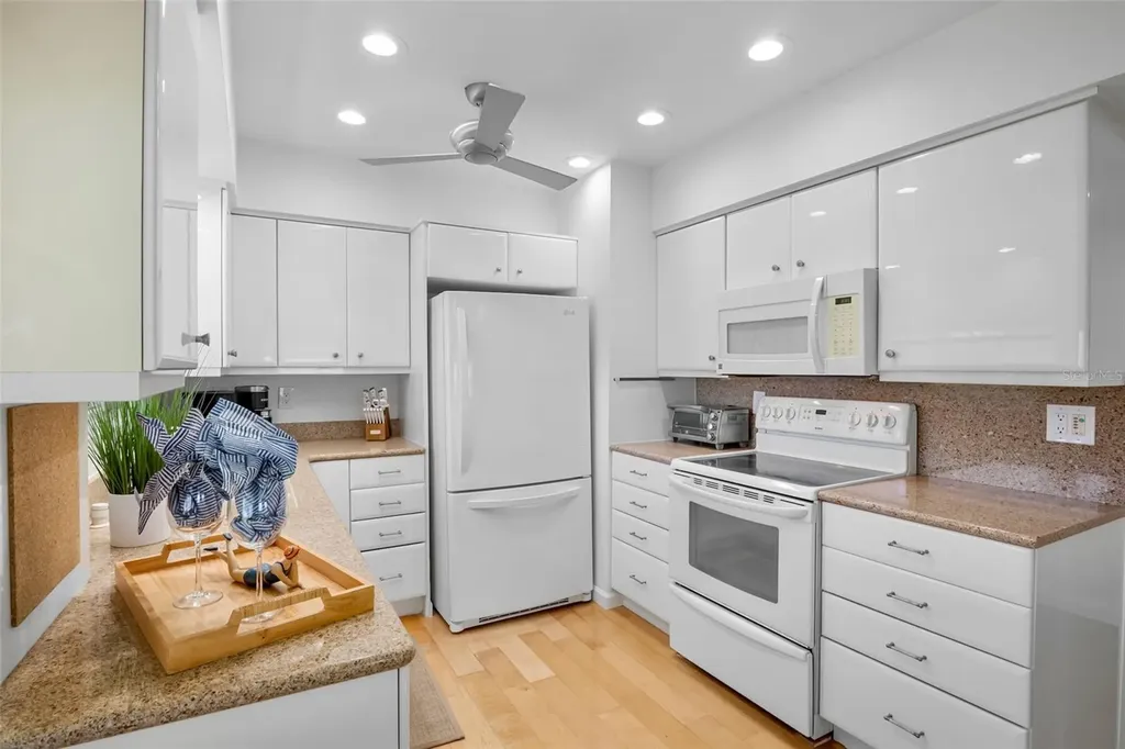 4234 Gulf Of Mexico Drive Longboat Key FL 34228