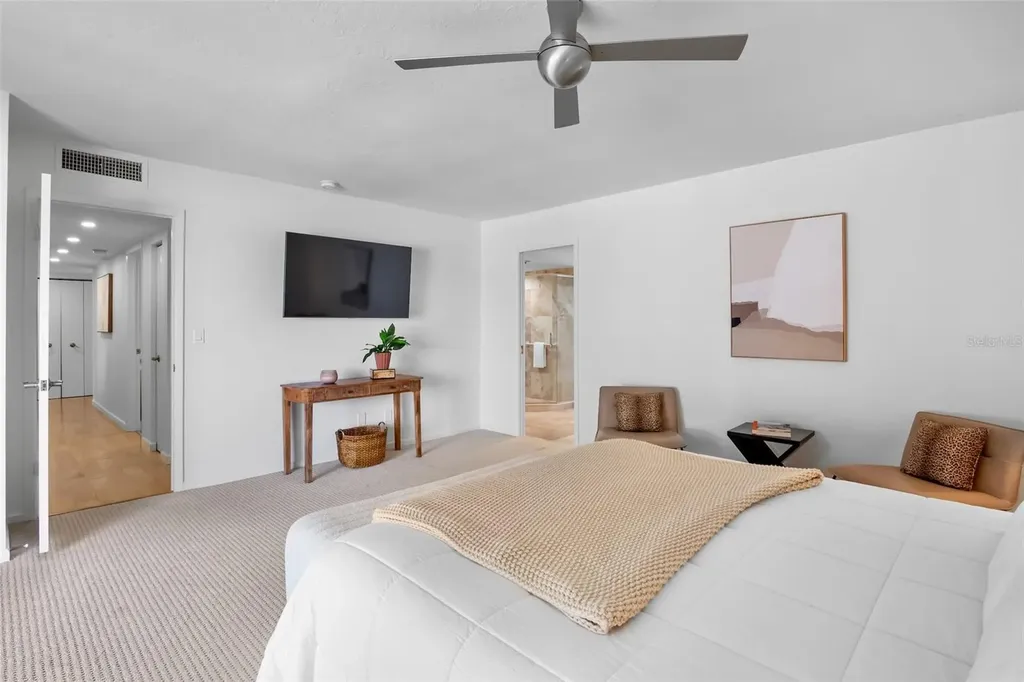 4234 Gulf Of Mexico Drive Longboat Key FL 34228