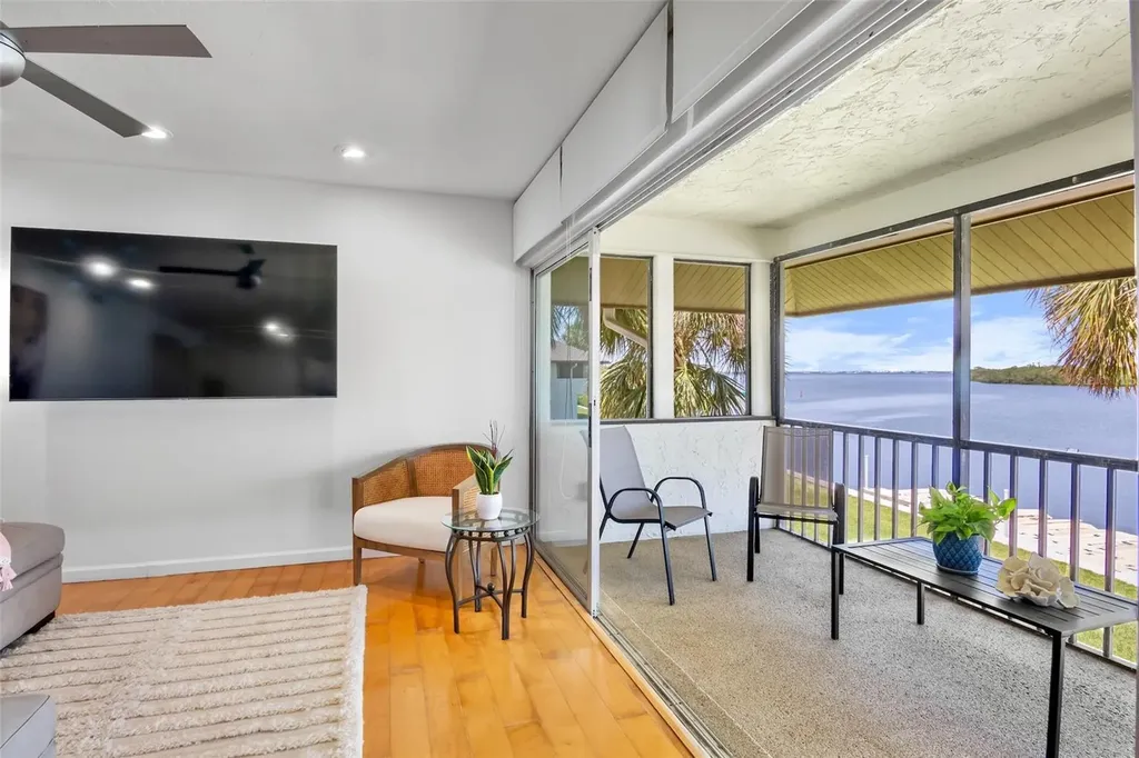 4234 Gulf Of Mexico Drive Longboat Key FL 34228