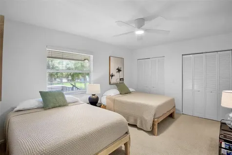 4234 Gulf Of Mexico Drive Longboat Key FL 34228