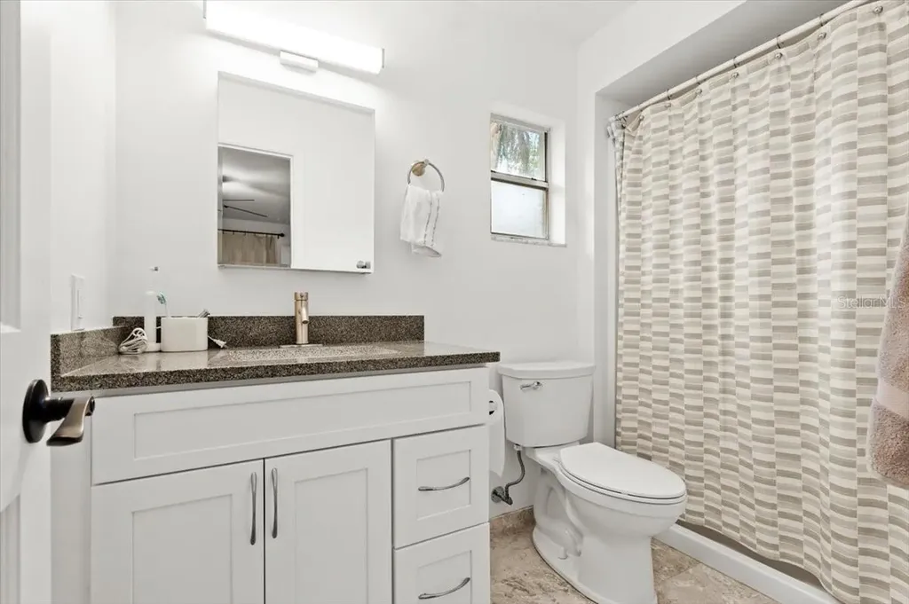 704 Lynn Avenue New Smyrna Beach FL 32168