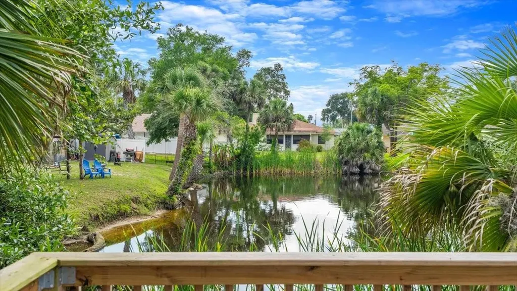 704 Lynn Avenue New Smyrna Beach FL 32168
