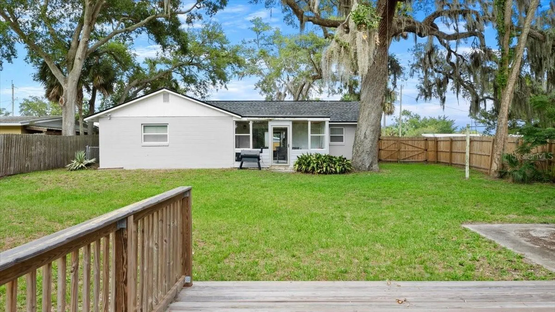 704 Lynn Avenue New Smyrna Beach FL 32168