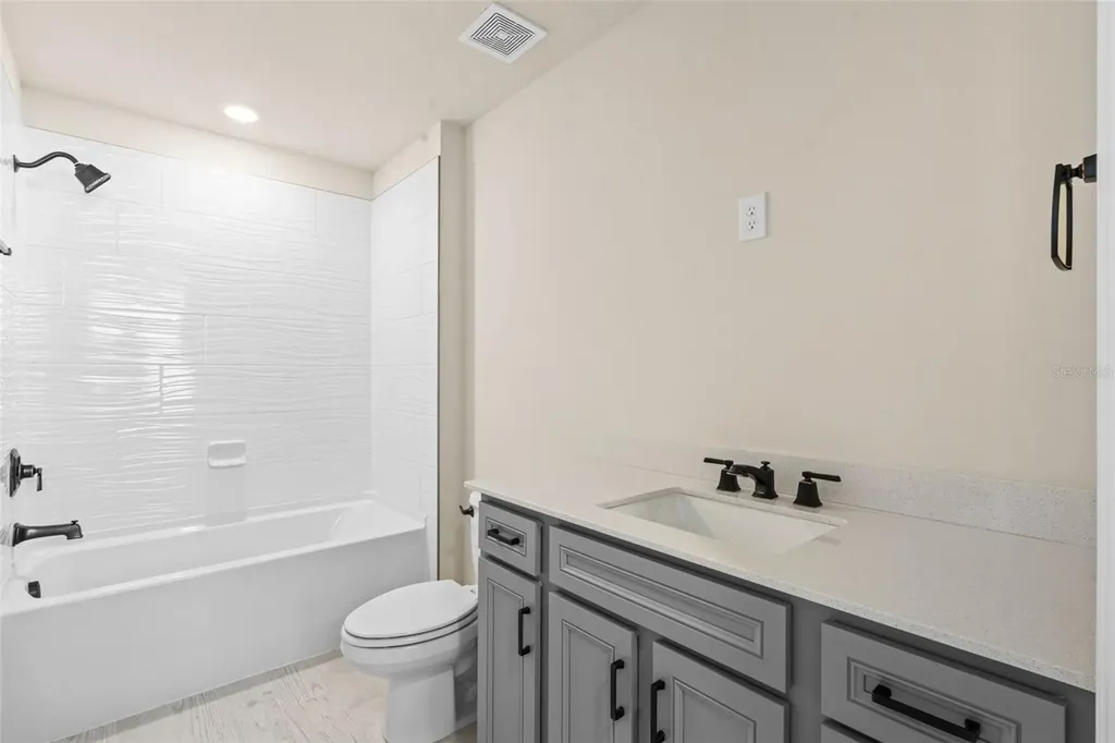 10245 Park Estates Avenue Orlando FL 32836