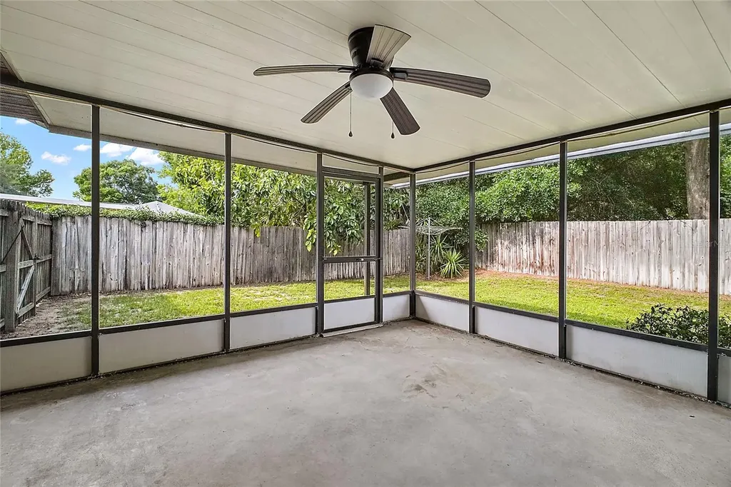 501 Cherry Tree Street Eustis FL 32726