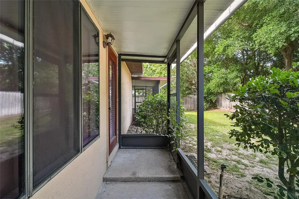 501 Cherry Tree Street Eustis FL 32726