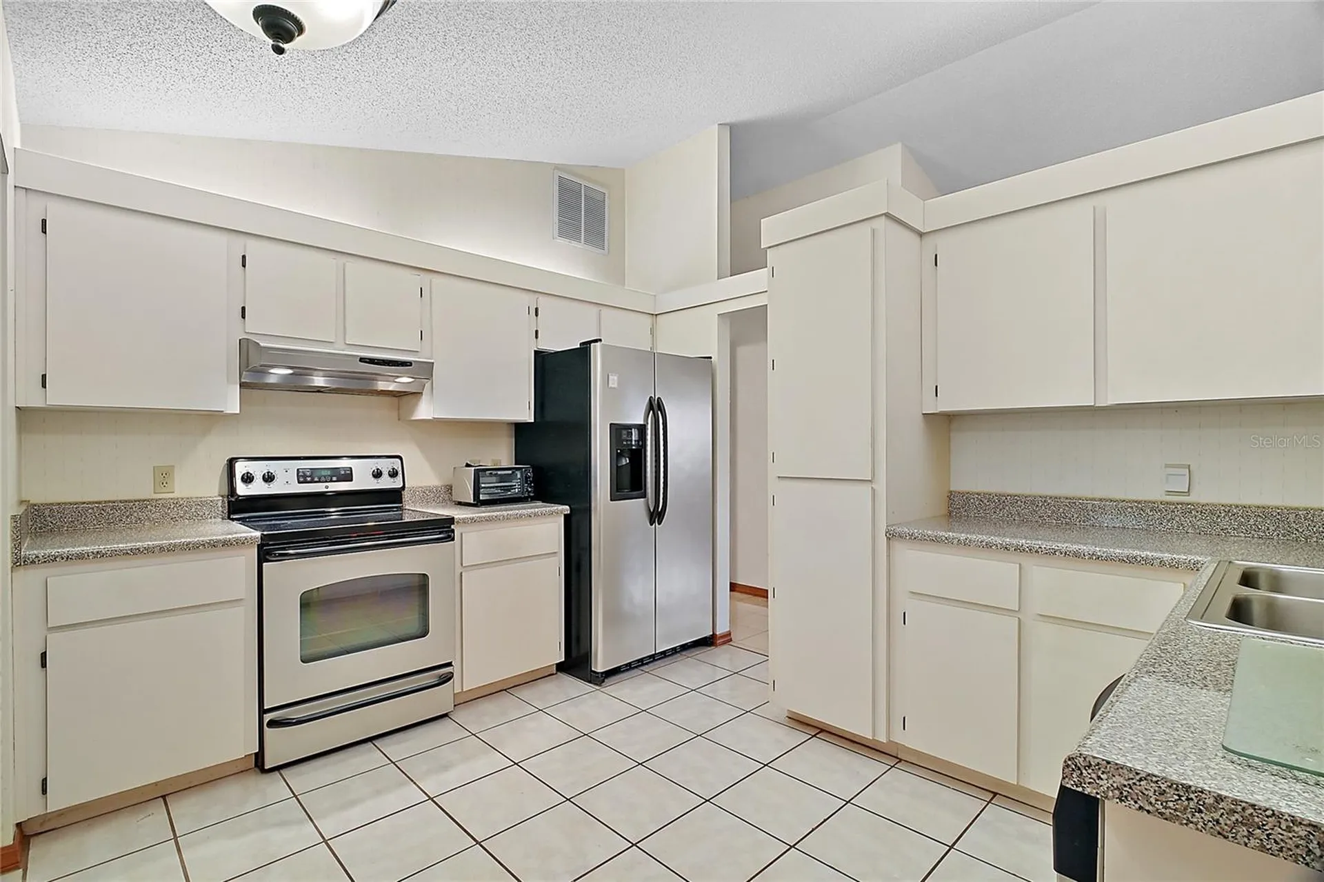 501 Cherry Tree Street Eustis FL 32726