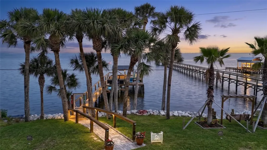 5250 Riveredge Drive Titusville FL 32780