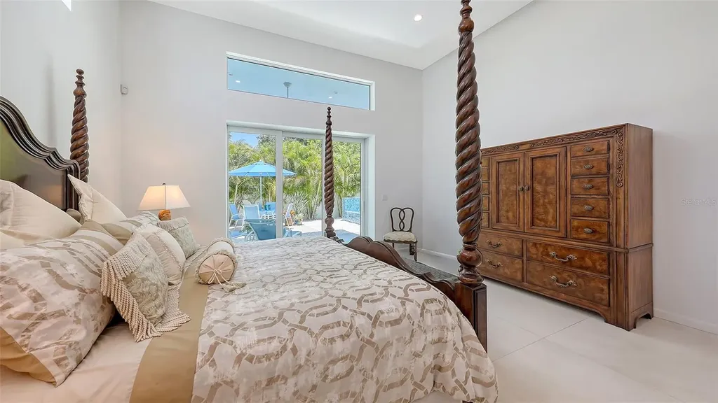 2135 Hyde Park Street Sarasota FL 34239