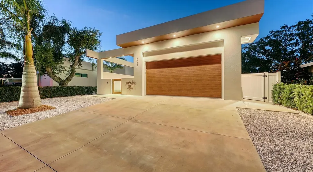2135 Hyde Park Street Sarasota FL 34239