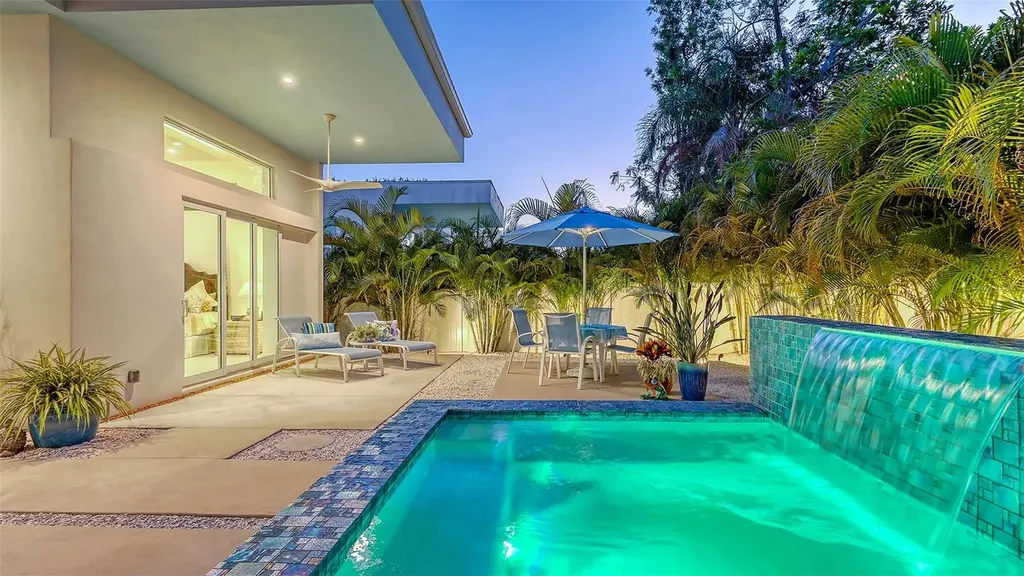 2135 Hyde Park Street Sarasota FL 34239