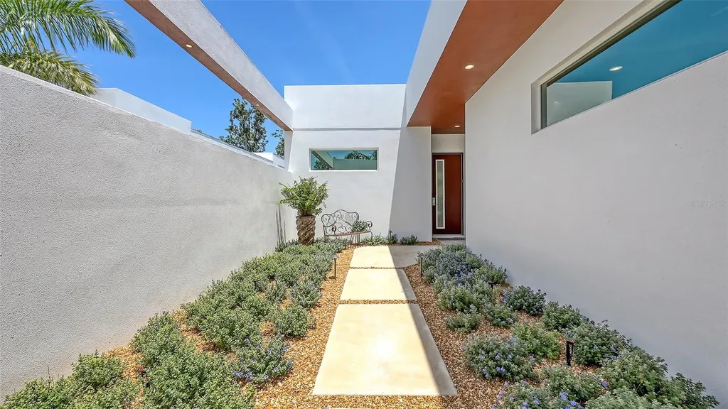 2135 Hyde Park Street Sarasota FL 34239