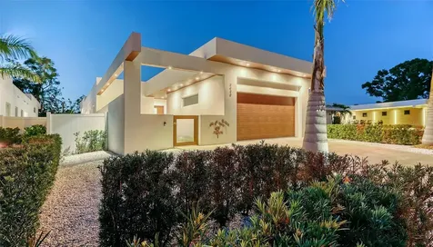 2135 Hyde Park Street Sarasota FL 34239