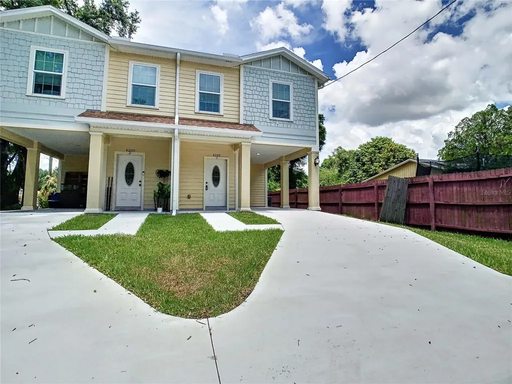 4209 W Woodlawn Avenue Tampa FL 33614