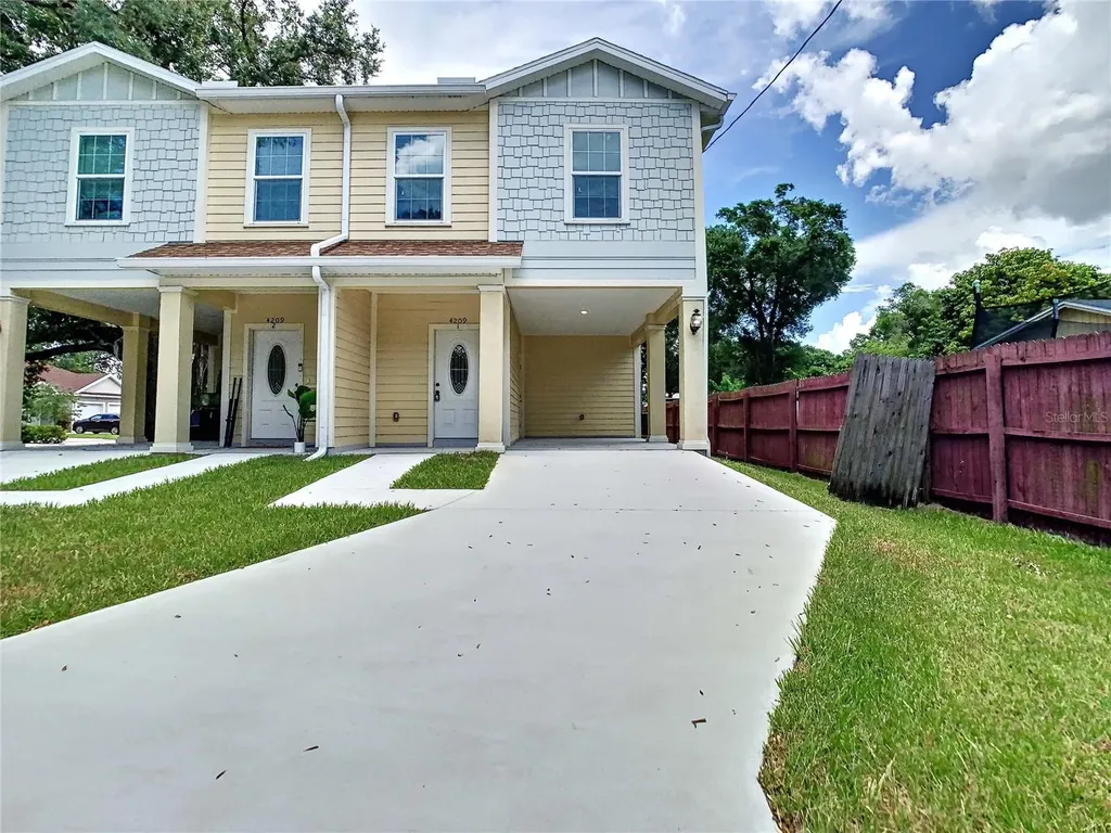 4209 W Woodlawn Avenue Tampa FL 33614