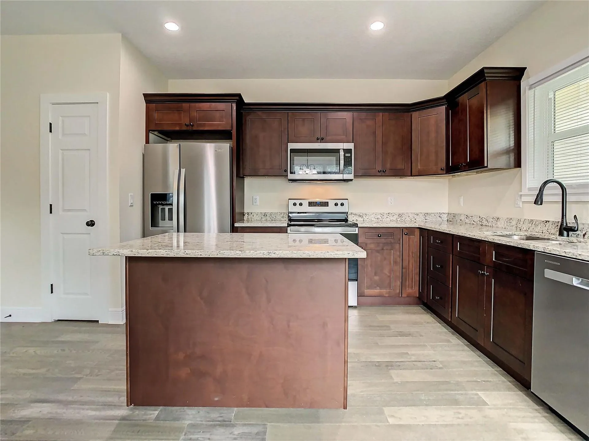 4209 W Woodlawn Avenue Tampa FL 33614
