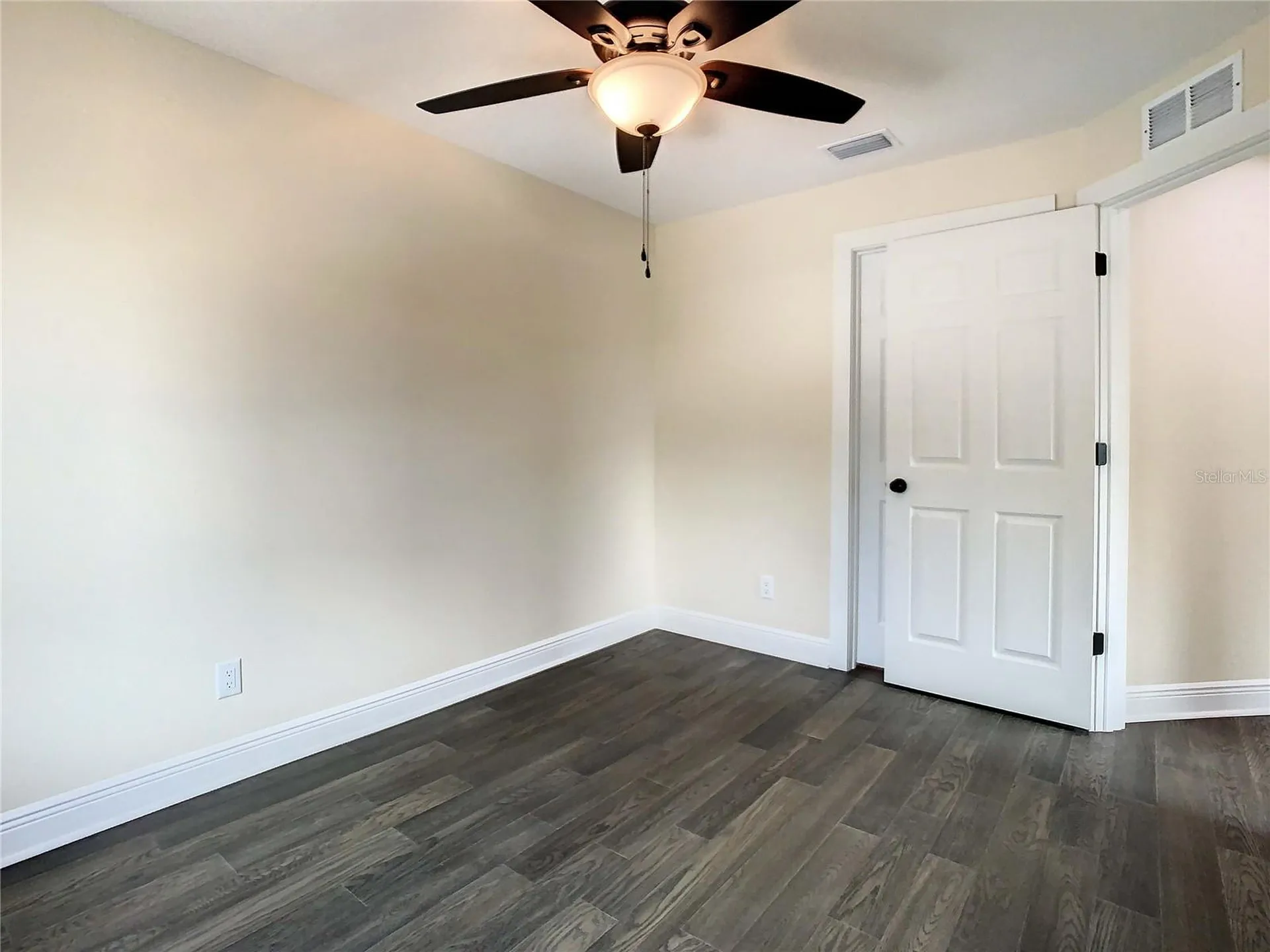 4209 W Woodlawn Avenue Tampa FL 33614