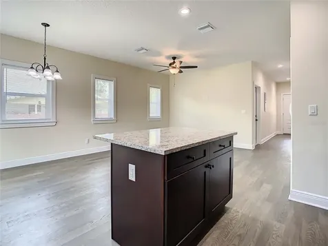 4209 W Woodlawn Avenue Tampa FL 33614