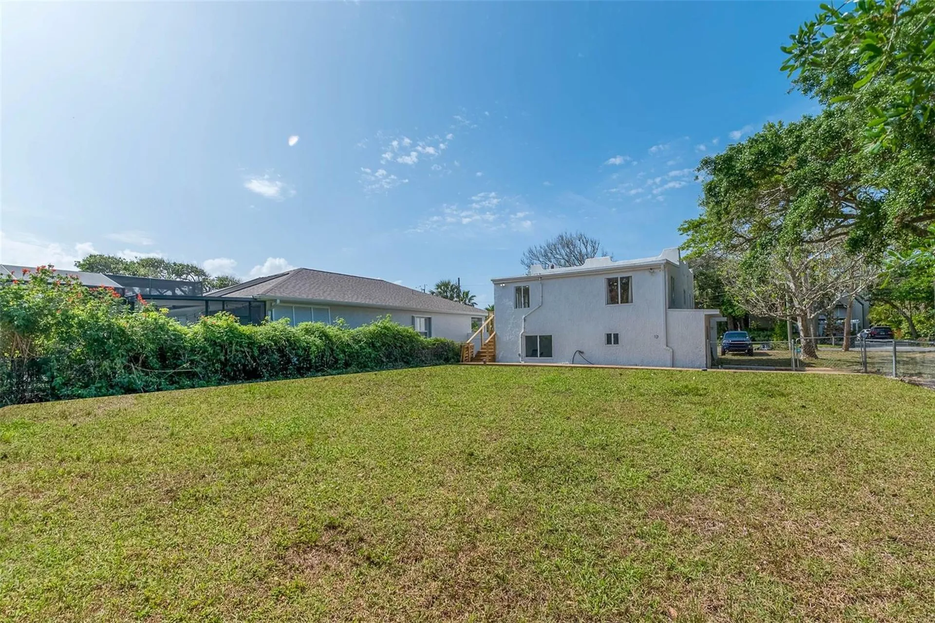 833 E 12th Avenue New Smyrna Beach FL 32169