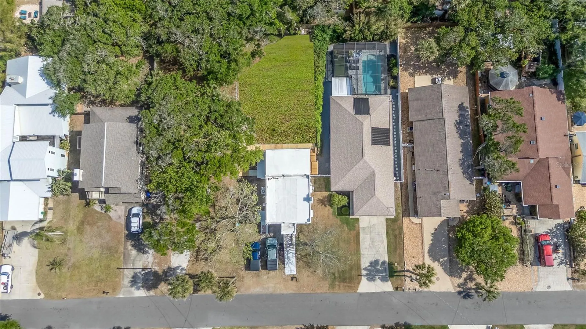833 E 12th Avenue New Smyrna Beach FL 32169