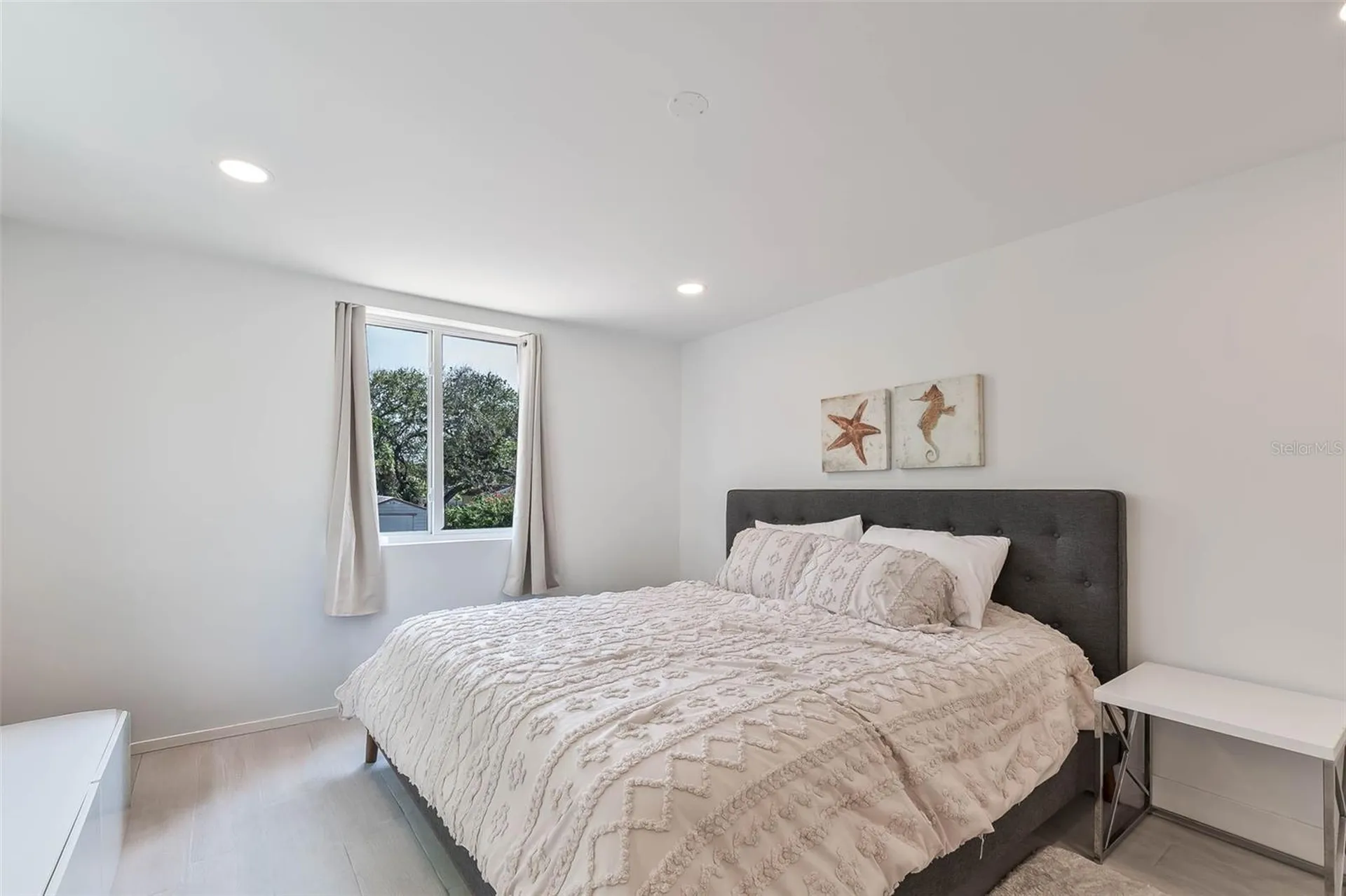 833 E 12th Avenue New Smyrna Beach FL 32169