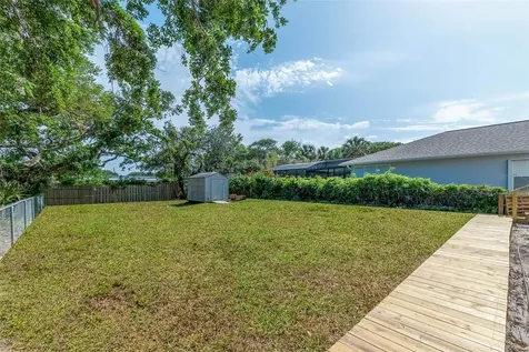 833 E 12th Avenue New Smyrna Beach FL 32169