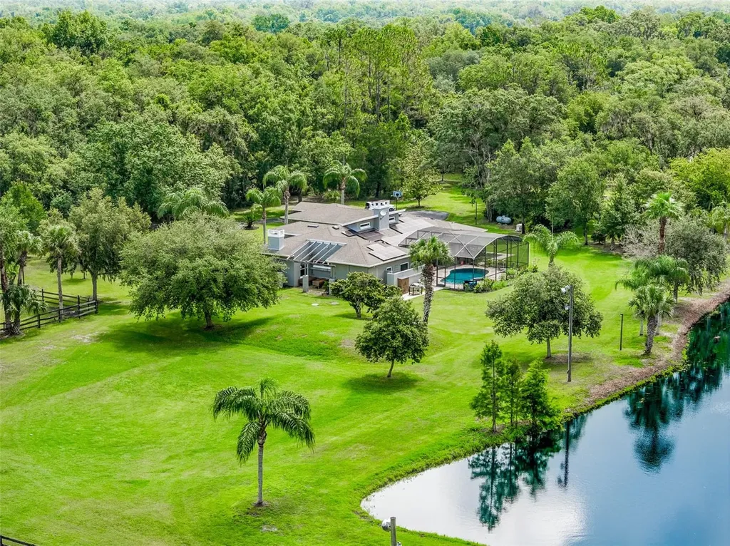 2326 Florida Avenue Oviedo FL 32765